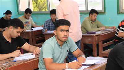 بدء امتحان اللغة الأجنبية الثانية للثانوية العامة 2024 