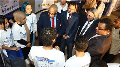 عميد حاسبات الأقصر: نسعى لتعريف الطلاب بأحدث الفرص الرقمية للتوظيف وريادة الأعمال