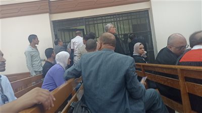 بدء محاكمة 12 متهما في قضية فساد وزارة الري