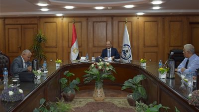 مجلس جامعة العريش يعقد اجتماعه الدوري لشهر يونيو