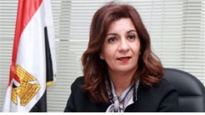 قررت اتشعبط فى ربنا.. وزيرة الهجرة سابقًا تكشف تفاصيل أزمة نجلها بأمريكا