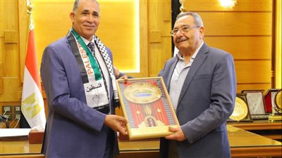 نقيب المحامين يلتقي وفدًا من منظمة التحرير الفلسطينية