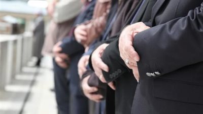 حكم انفراد النساء بالصلاة على الجنازة جماعة
