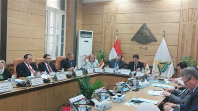 جامعة بنها توجه بسرعة أعمال التصحيح ورصد النتائج وسرعة إعلانها