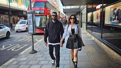 مي عمر حديث السوشيال بعد ظهورها برفقة زوجها فى لندن