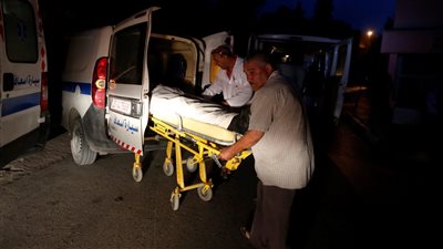 ضياع الطفولة.. طفل يقدم على إنهاء حياة أخيه الأكبر بسكين المطبخ| الأم تكشف التفاصيل