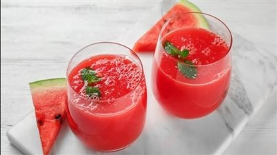استمتع بالصيف مع سموذي البطيخ المنعش| وصفة سهلة وسريعة