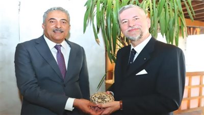 حزب الوفد يهنئ سفير فرسان مالطا بعيد التأسيس