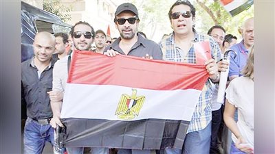 الفنانين أشعلوا فتيل الغضب