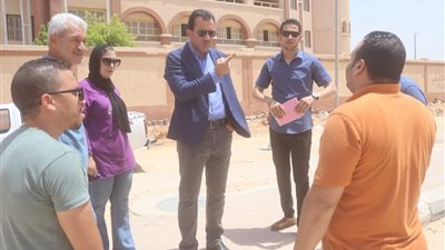 وزير الإسكان: تنفيذ أعمال صيانة ورفع كفاءة الطرق والمرافق بـ 3 مدن