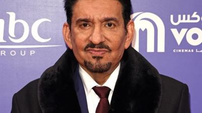  عبد  الله السدحان.. الزوجة ترد على انتقادت تدليك قدم زوجها|متابعين:لا تعرضيها للناس