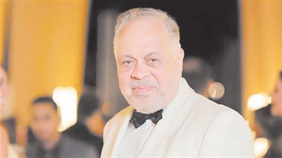 نقيب الممثلين يكشف تفاصيل الحالة الصحية لآثار الحكيم