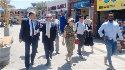 صور.. سفير كوريا الجنوبية يزور مدينة دهب بجنوب سيناء