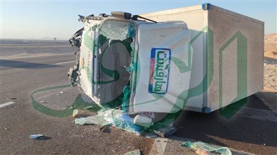 إصابة اثنين فى انقلاب سيارة نقل علي الطريق الدولي بجنوب سيناء