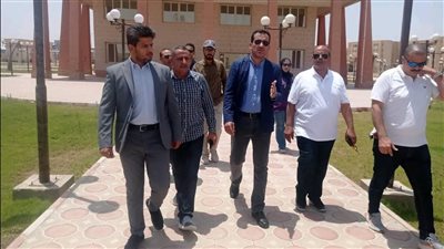 رئيس جهاز العاشر من رمضان يتفقد نادي المحور الشرقي على مساحة 17 فدانا