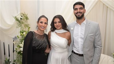 الصور الأول من حفل خطوبة هيا كتكت ابنة الفنانة أمل رزق 
