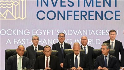 مدبولي يشهد توقيع اتفاقية تعاون لإنتاج الهيدروجين الأخضر ومشتقاته والأمونيا الخضراء برأس شقير