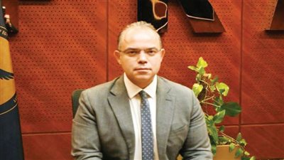 دراسة تطوير ضوابط تعامل الداخليين على أسهم شركاتهم المقيدة بالبورصة