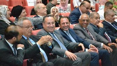 مدير مكتبة الإسكندرية يُشيد بعودة الاهتمام باللغة العربية بعد طمسها أعوامًا عدة 