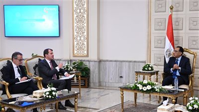 رئيس الوزراء يلتقي النائب الأول لرئيس البنك الأوروبي لإعادة الإعمار والتنمية