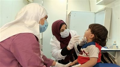 الكشف على 850 مواطنا في قافلة طبية الشرقية