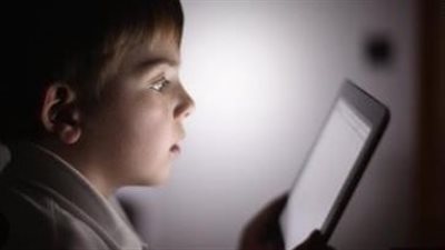 عواقب استخدام الهاتف كوسيلة لتهدئة الأطفال