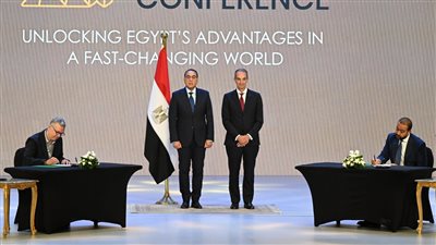 مدبولي يشهد توقيع اتفاقيتين تجاريتين لنقل حركة الاتصالات الدولية وتعزيز البحث العلمي