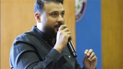 الغنيمى يعلن صرف رواتب العاملين بسموحة رغم الحجز على حسابات النادى بالبنوك 