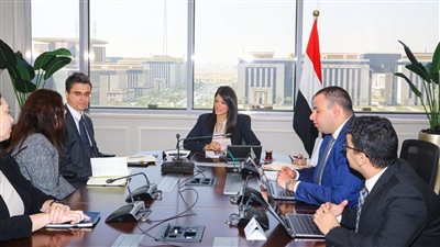 المشاط تبحث مع البنك الدولي تعزيز الشراكات في مجال التدريب المهني والتعليم الفني