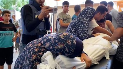 الاحتلال يعتقل 12 فلسطينيا ويختطف شابا من الضفة الغربية