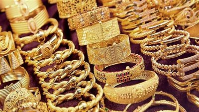 استمرار عمليات تصدير الذهب للخارج لتعويض نقص الطلب المحلي