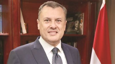 «عيسى» يهنئ الفائزين فى انتخابات مجلس إدارة الاتحاد