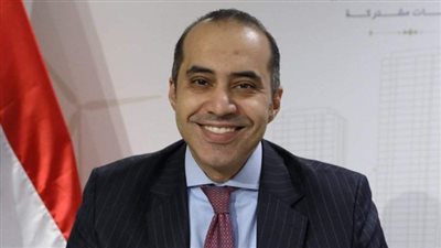  المستشار محمود فوزي: الحكومة في حاجة لإعطاء المواطن العلم والمعرفة والإحاطة بالشأن الجاري