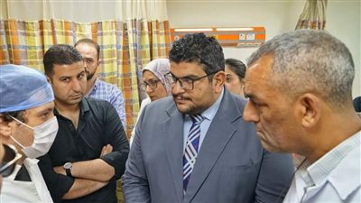 مدير فرع هيئة الرعاية الصحية بالإسماعيلية يتفقد عيادات المجمع الطبي 