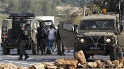 الاحتلال يعتقل 7 مواطنين جنوب الضفة الغربية اليوم 