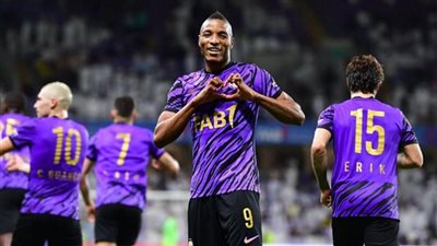 رسميا.. مدافع برشلونة في العين الإماراتي