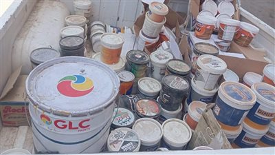 ضبط 210 كيلو بويات ودهانات منتهية الصلاحية بالفيوم 