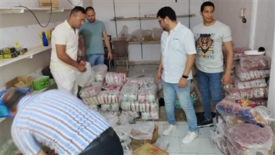 ضبط صاحب مخبز لتصرفه في 1250 كيلو دقيق بالفيوم 