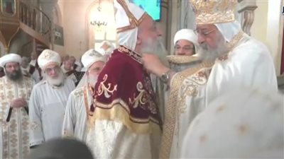 البابا تواضروس يبدأ السيامة الكهنوتية لعدد من الكهنة بالإسكندرية 