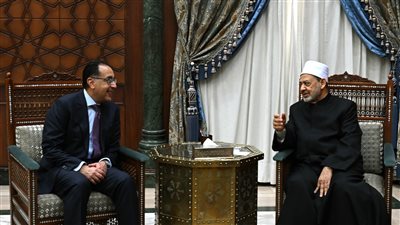 رئيس الوزراء يُهنئ شيخ الأزهر بالعام الهجري الجديد