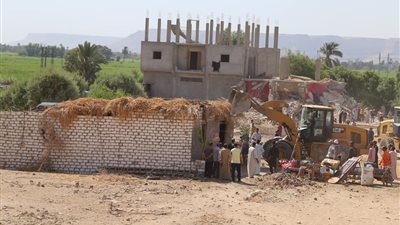  أول نشاط لمحافظ قنا الجديد.. ضبط حالة تعد على أرض زراعية 