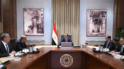 رئيس الوزراء يتابع إجراءات حل مشكلة الكهرباء ووقف تخفيف الأحمال
