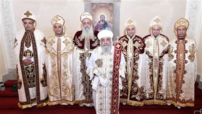 البابا تواضروس يشهد رسامة 4 كهنة وقمص للإسكندرية وآخر للكرازة بآسيا.. صور