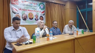 احتفالات 30 يونيو.. تاريخ الثورات المصرية في لقاءات نادي الأدب بالزقازيق