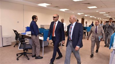 وزير العمل يَتفقد مكاتب العاملين بالعاصمة الإدارية: بابي مفتوح أمام الجميع