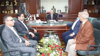 محافظ بني سويف يناقش الموقف التنفيذي لعدد من الملفات الحيوية 