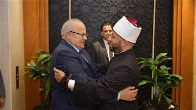وزير الأوقاف يستقبل رئيس جامعة القاهرة لتهنئته بتوليه حقيبة وزارة الأوقاف