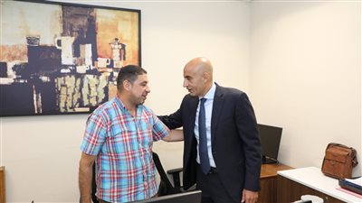 صور| وزير التربية والتعليم الجديد يتفقد الإدارات المختلفة بديوان عام الوزارة