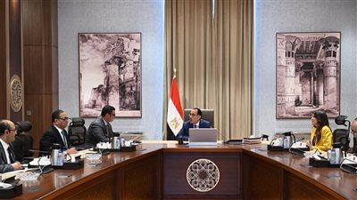 رئيس الوزراء يستعرض مع وزير الإسكان رؤية العمل خلال الفترة المقبلة