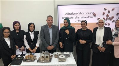 رئيس جامعة سمنود التكنولوجية يشهد الأفكار الابتكارية لمشاريع تخرج الطلاب